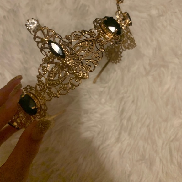 Urban Outfitters Accessories - Urban Outfitters Crown